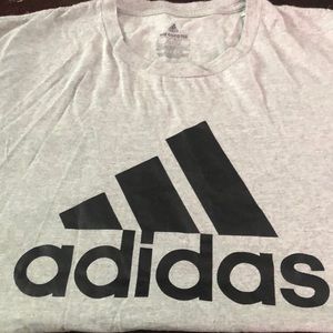 Adidas Tshirt
